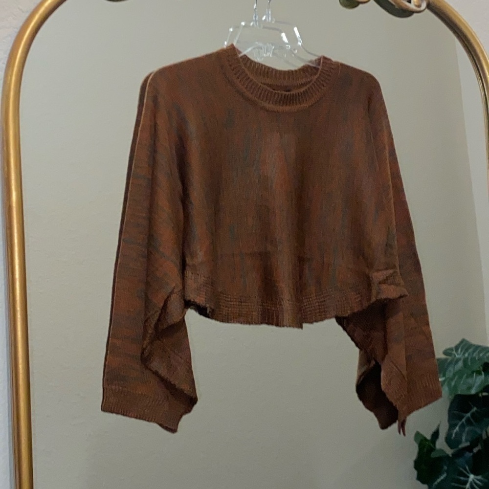 Olivaceous Knit Crop Top Dolman Sleeve Sweater/Poncho Size S/M - Picture 3 of 7